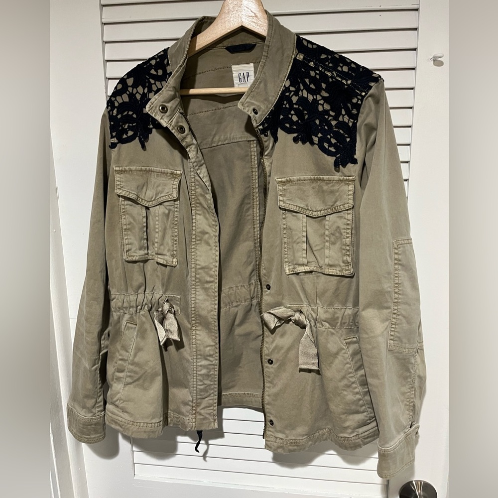 GAP Safari Jacket with Navy Lace Detail L